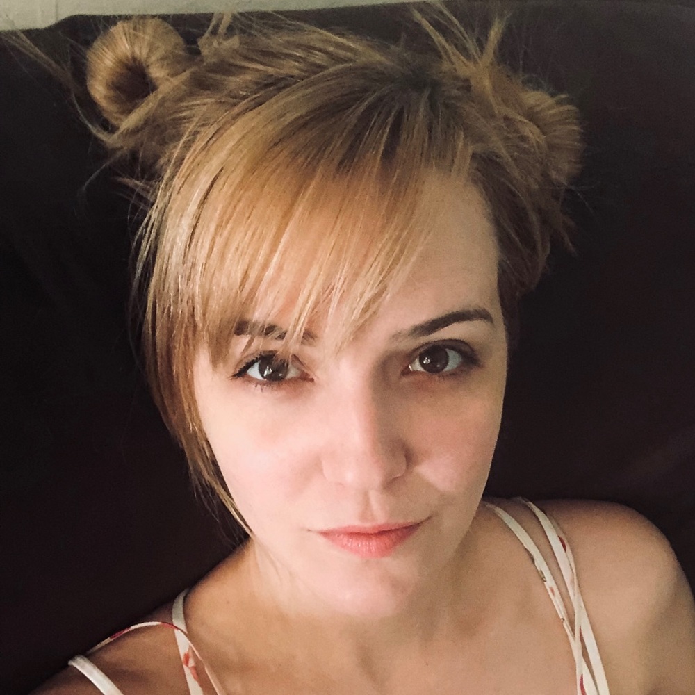 Meet your Posher, Stacy